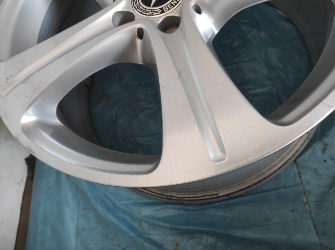 543 Felgi aluminiowe ORYGINAŁ MERCEDES R 18 5x112 otwór 66,6 CZUJNIKI