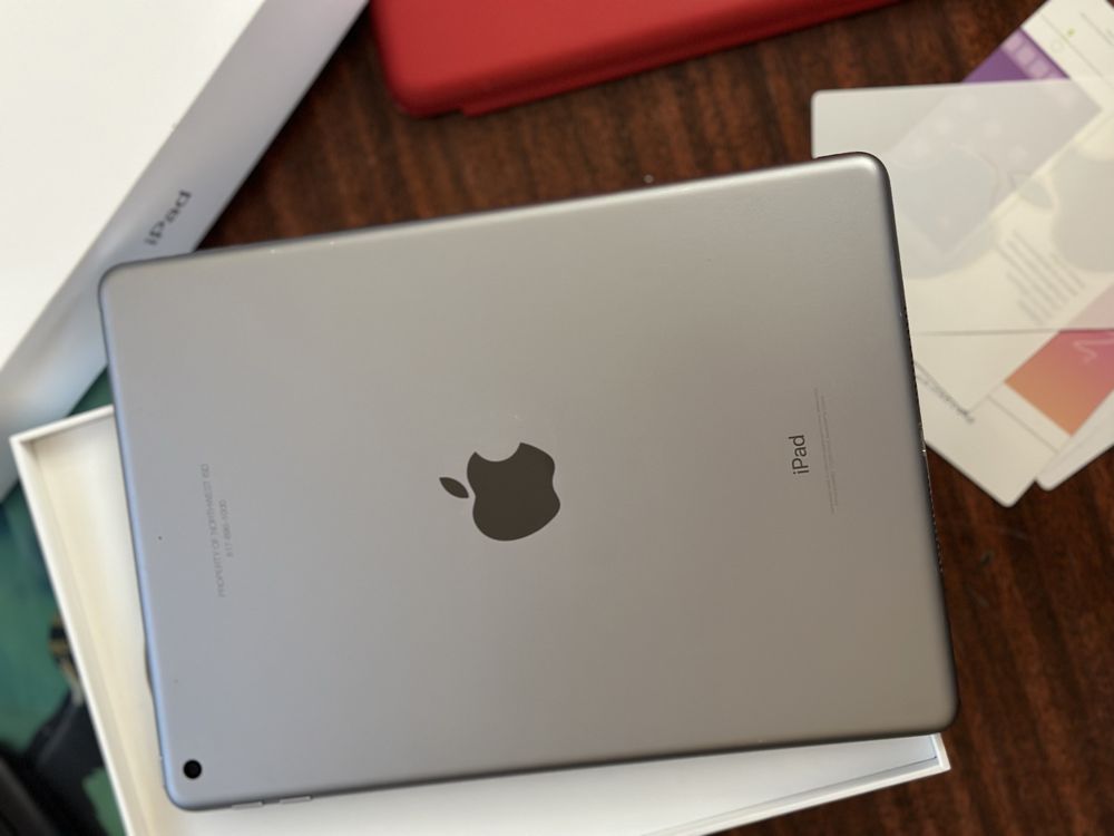 Ipad 5 2017 32gb WiFI + Чохол, Коробка та документація