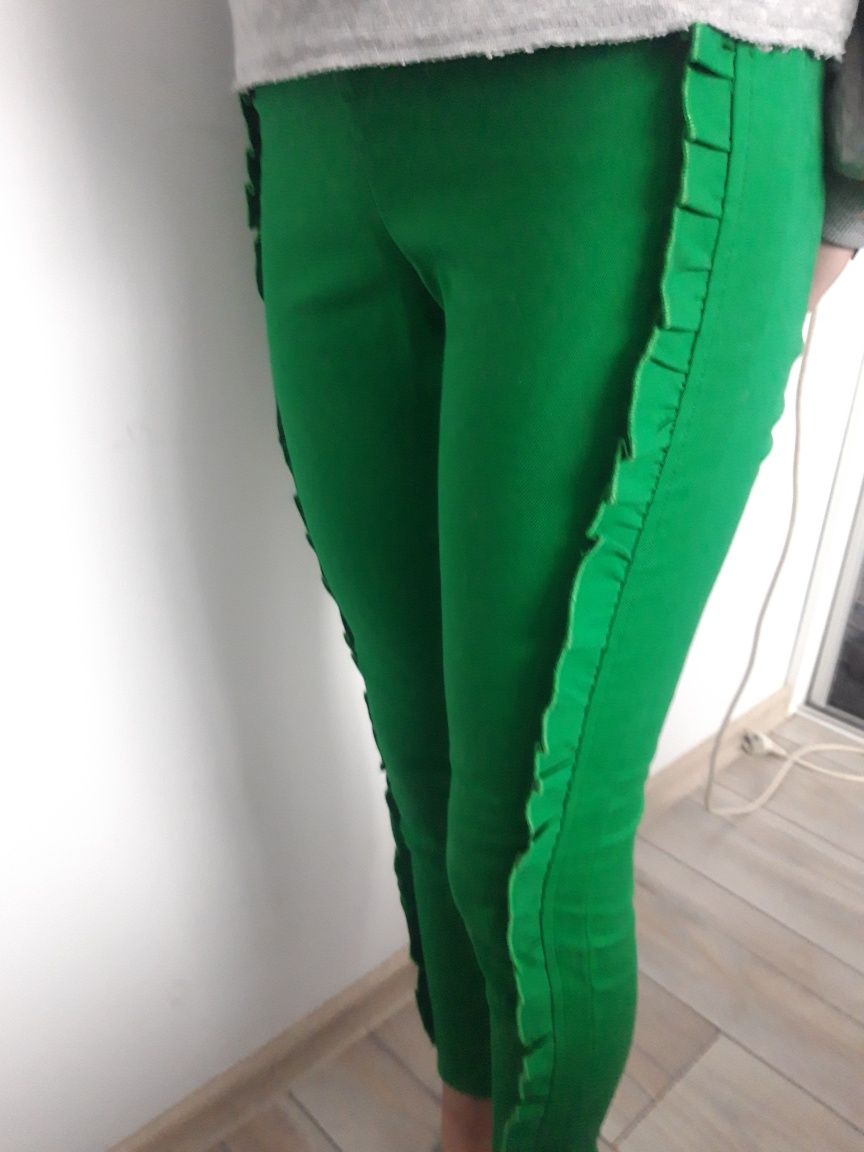 4 pary jeansów 146 cm