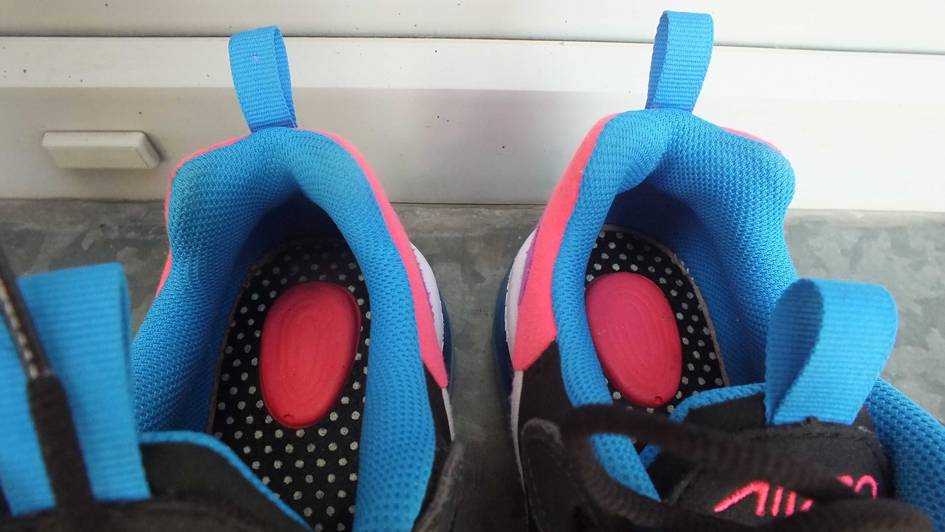 Super buty sportowe marki Nike Air react 270 roz 36,5