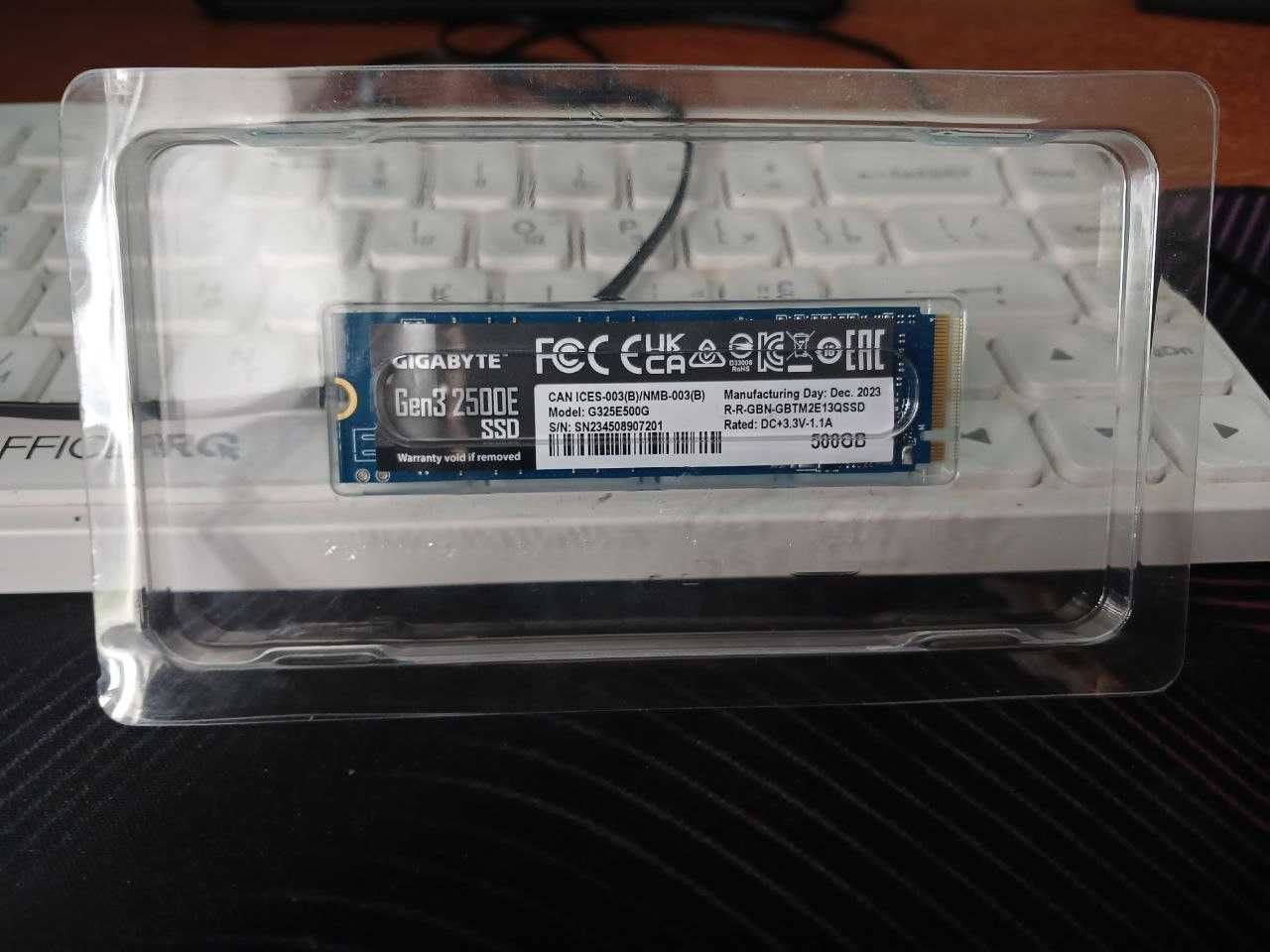 SSD накопичувач GIGABYTE Gen3 2500E 500 GB