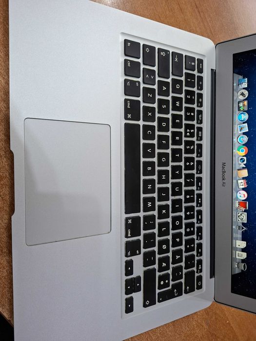 Laptop Apple MacBook Air 13" A1369 i5 4GB RAM 256GB SSD ładowarka