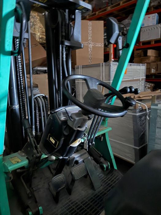 Empilhador Mitsubishi 1.6 ton GPL