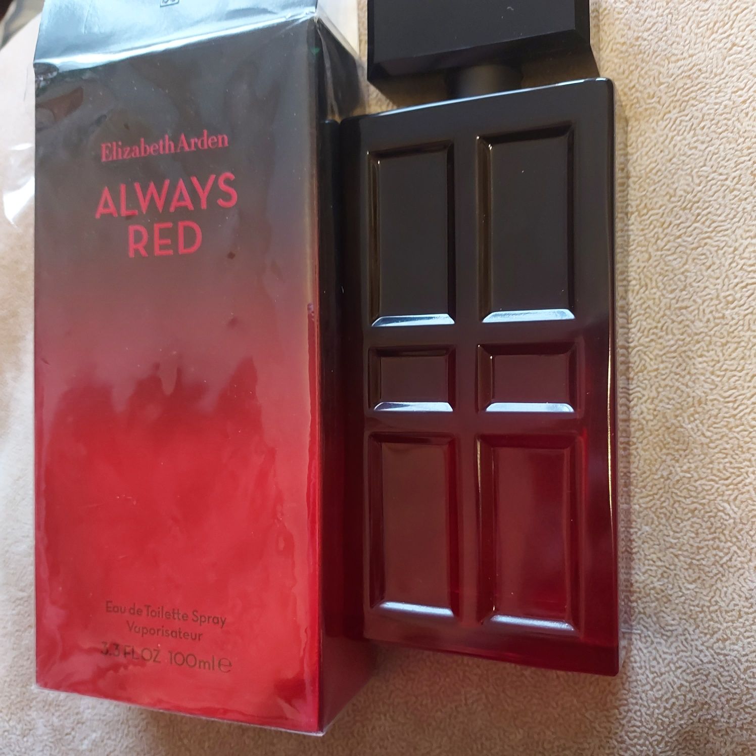 Perfum Elizabeth Arden  Always Red