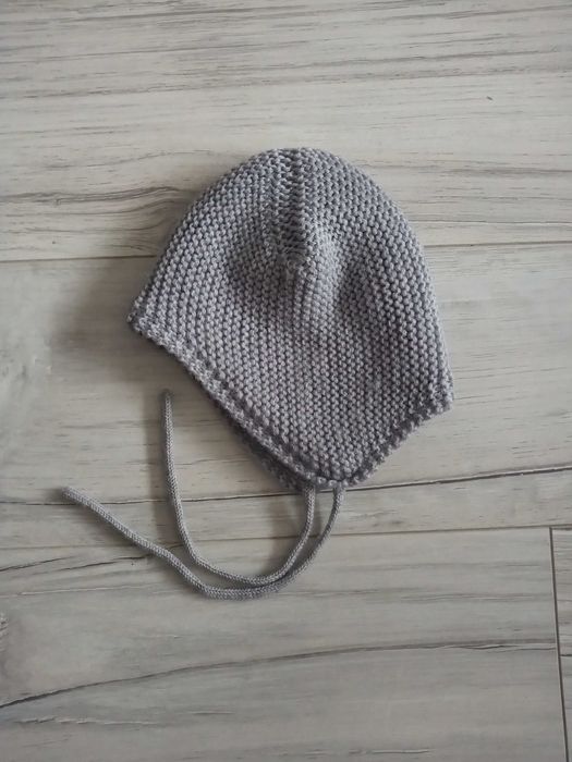 Szara czapka (100% wełna) firmy Name it
