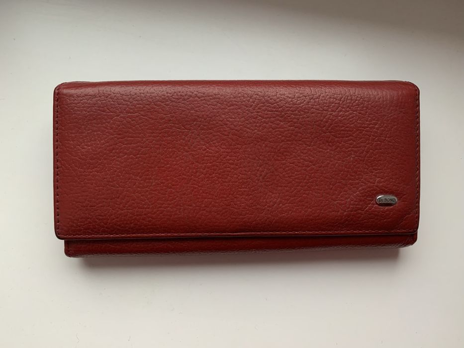 Червоний шкіряний жіночий гаманець