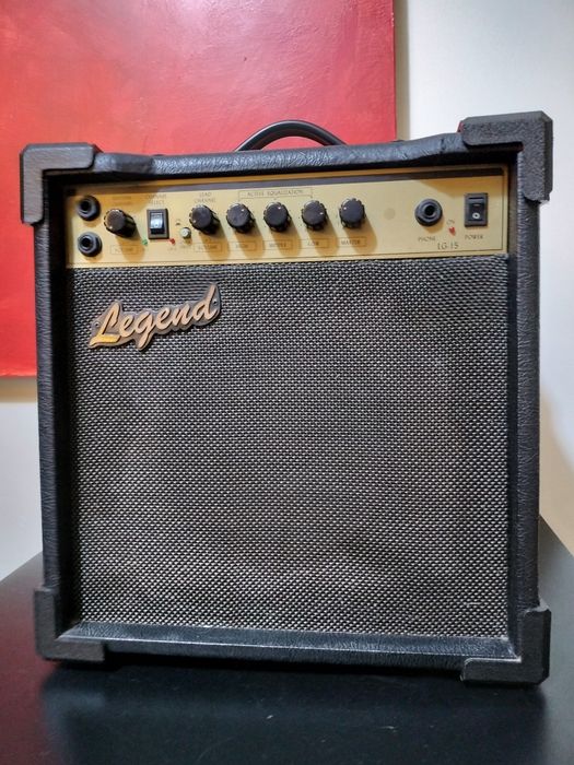 Amplificador marca LEGEND em excelente estado.