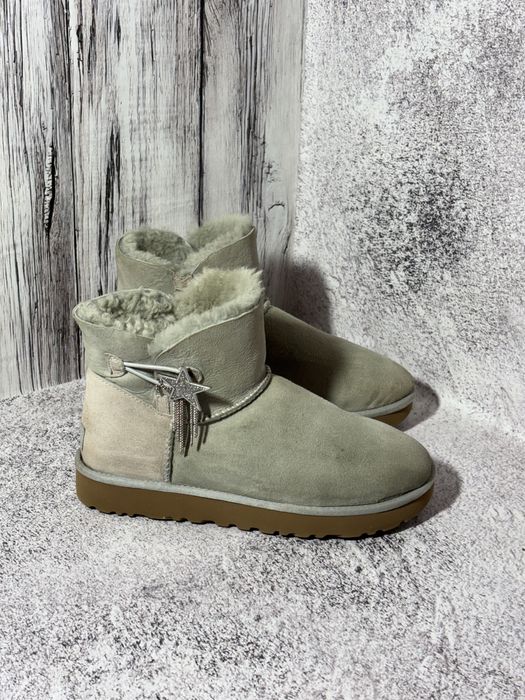 Женские Ботинки UGG Schneeschuhe W Mini Bailey Star Оригинал