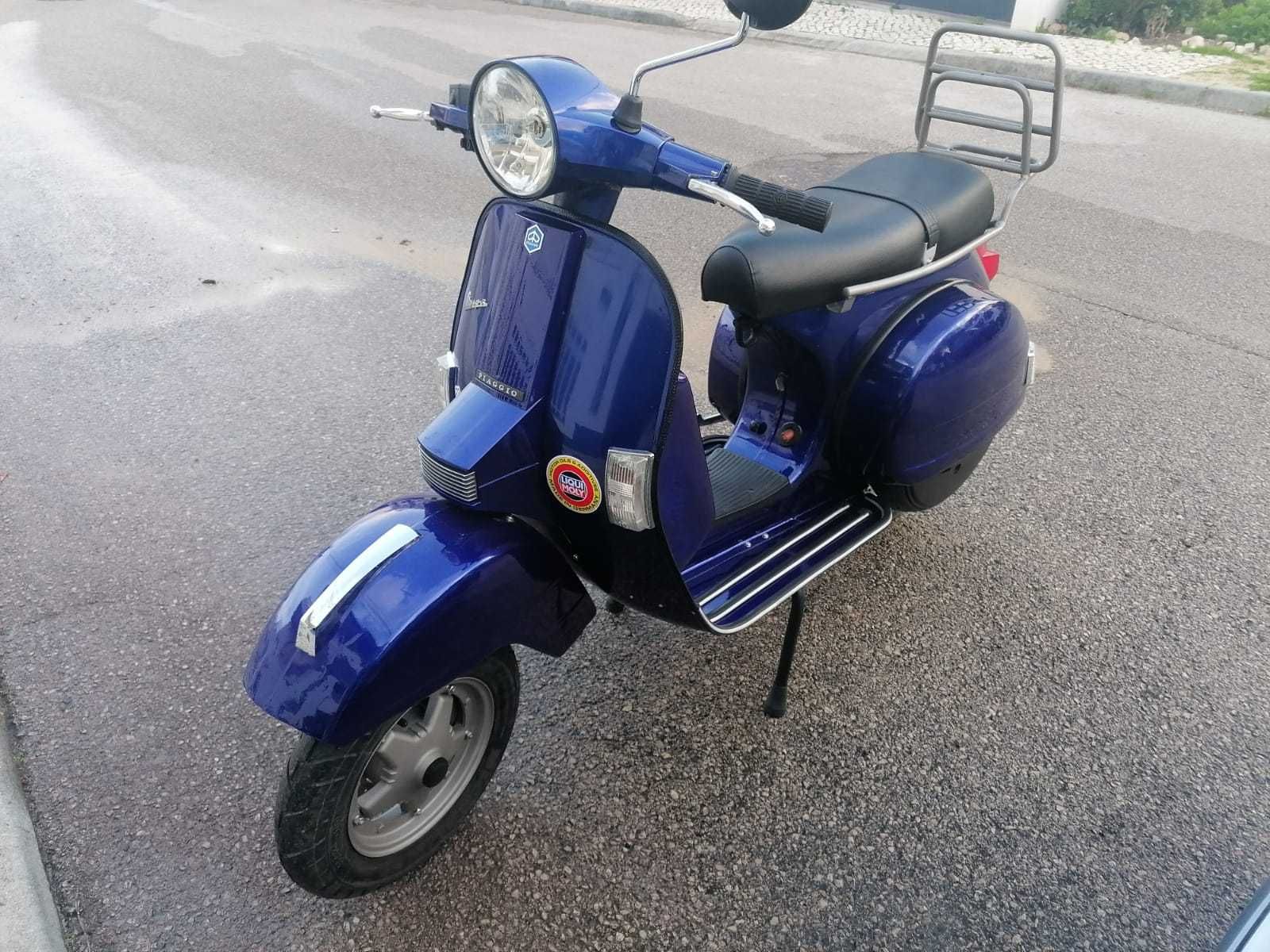 Piaggio Vespa PX200
