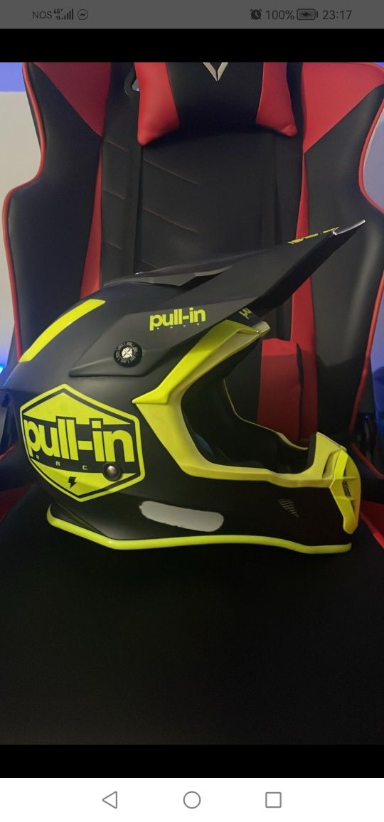 Capacete moto quatro