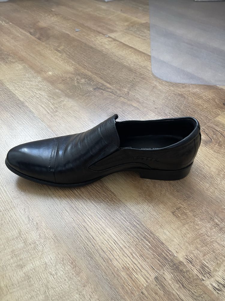 Чоловічі туфлі Brooman 42 розмір