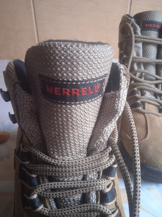 Зимние ботинки кросовки