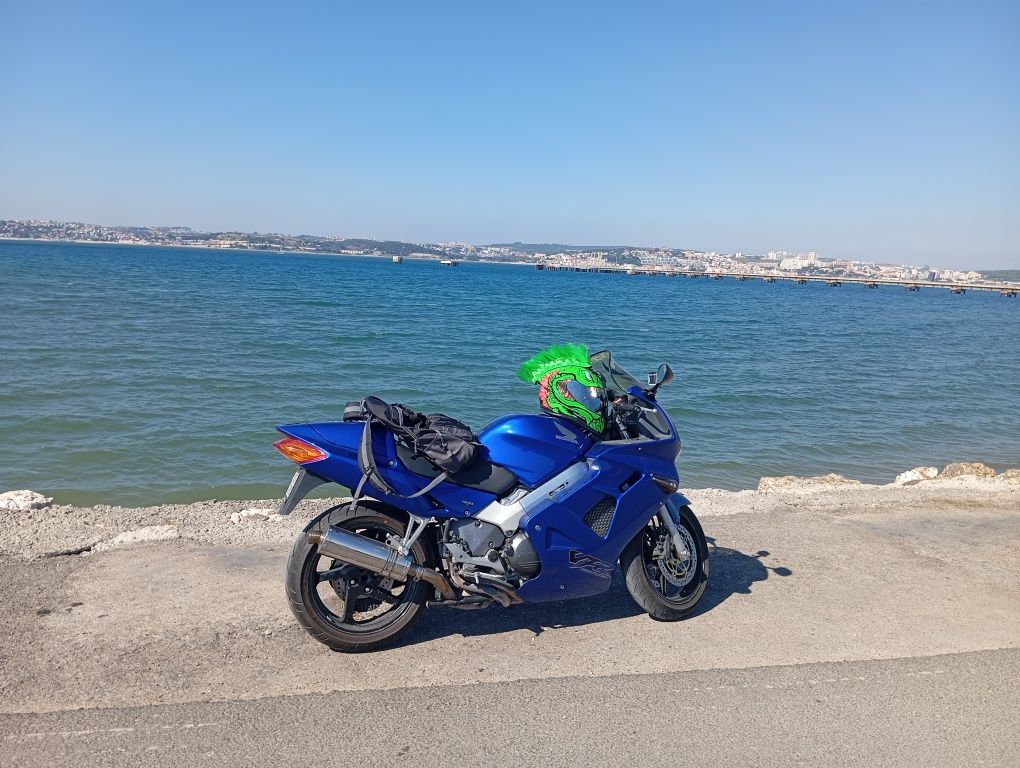 Honda vfr 800 fi