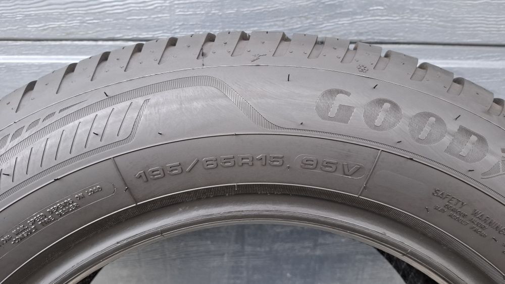 Goodyear 195/65 R15 4Seasons 7.3 mm 2023