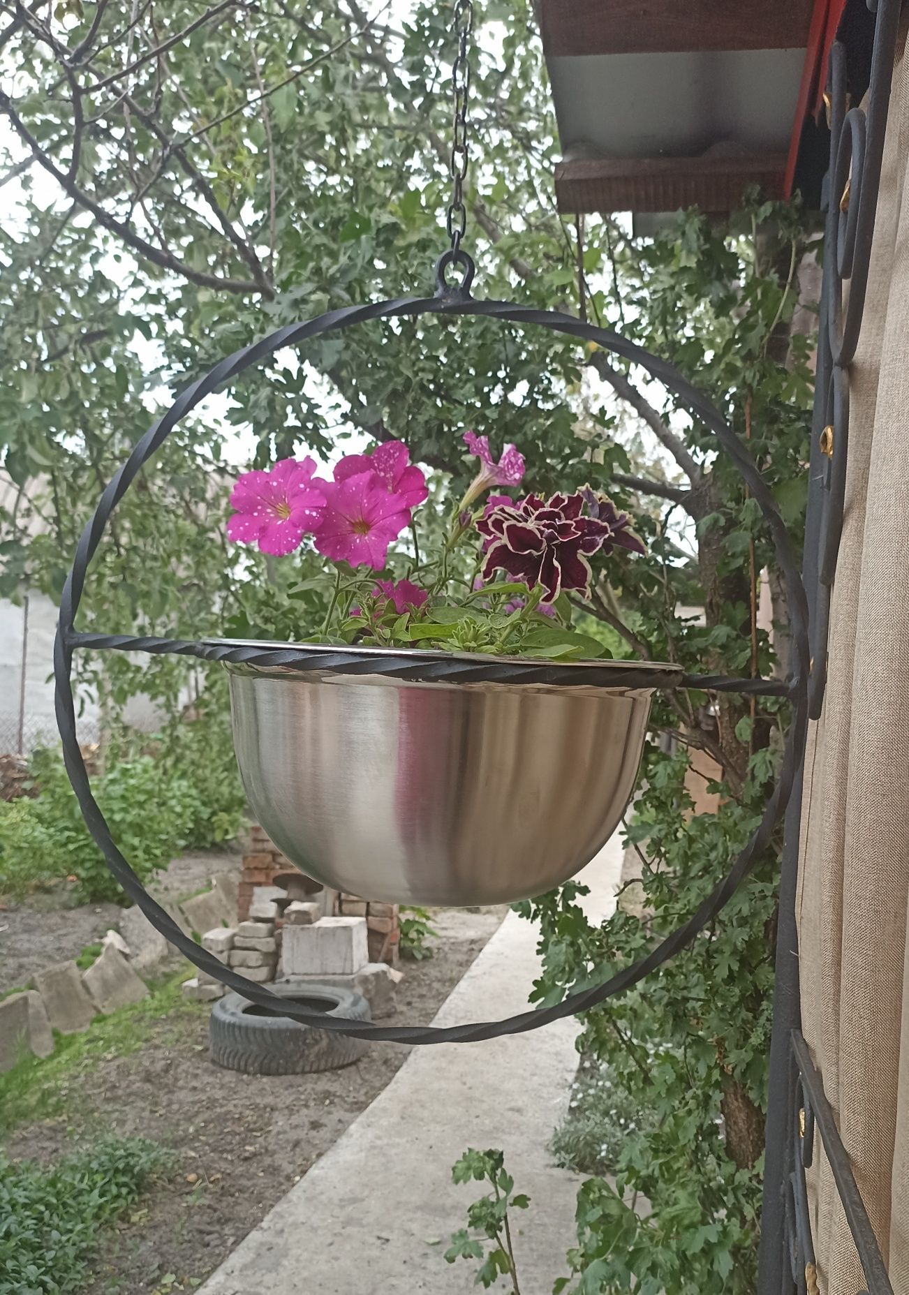 Кашпо для цветов, металл