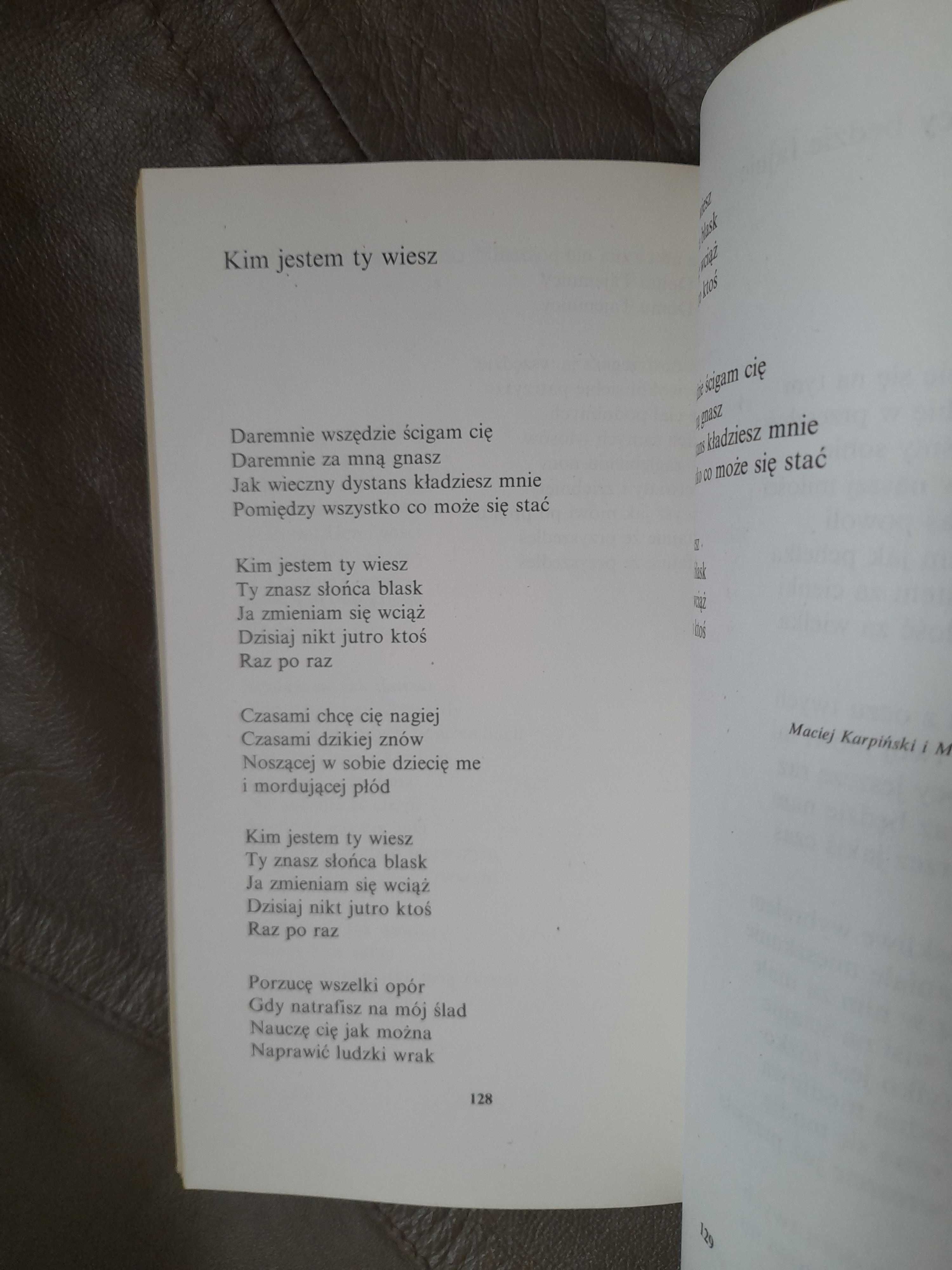 Leonard Cohen Słynny niebieski prochowiec