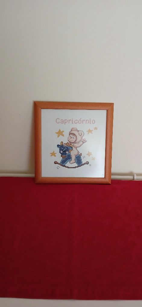 Quadro bordado a ponto cruz