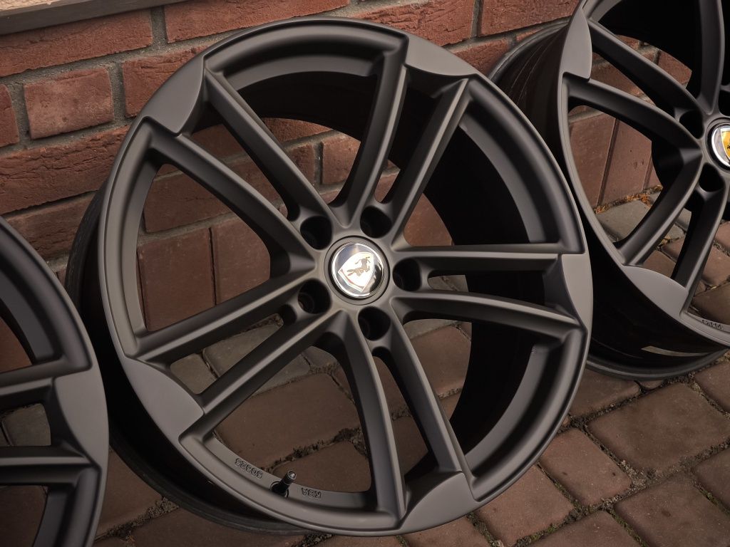 →Felgi Wheelworld WH27 19x8,5 5x112 ET35 motec keskin Japan racing