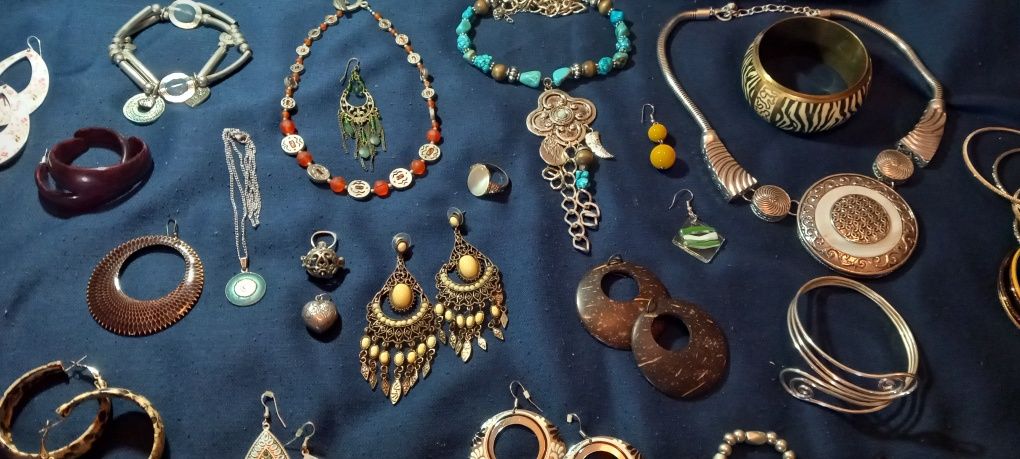 Lote de Joalharia artesanal vintage