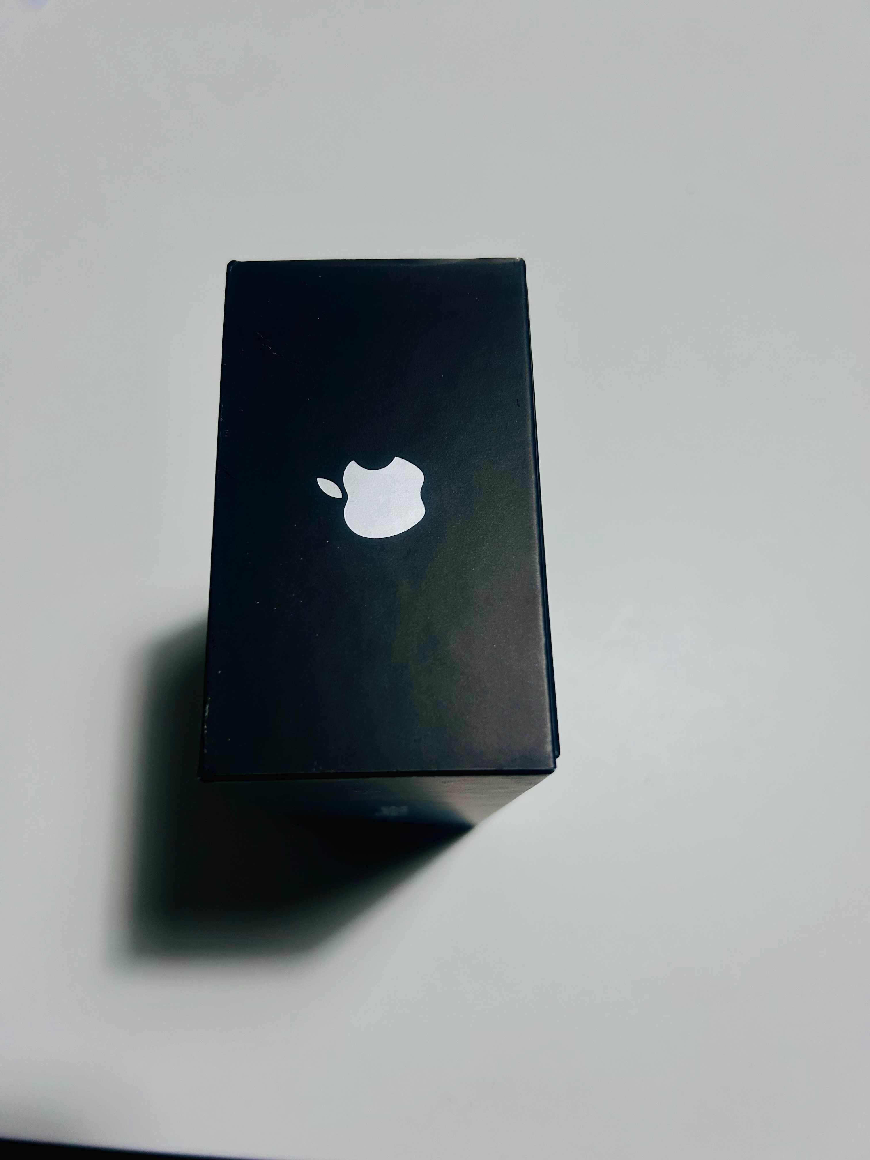 Pudełko do telefonu iPhone 11 pro Silver/ Pudełko iPhone 11 Pro Silver
