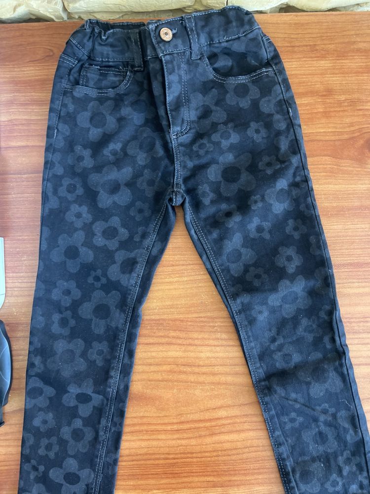 Чорні джинси Zara 110 см