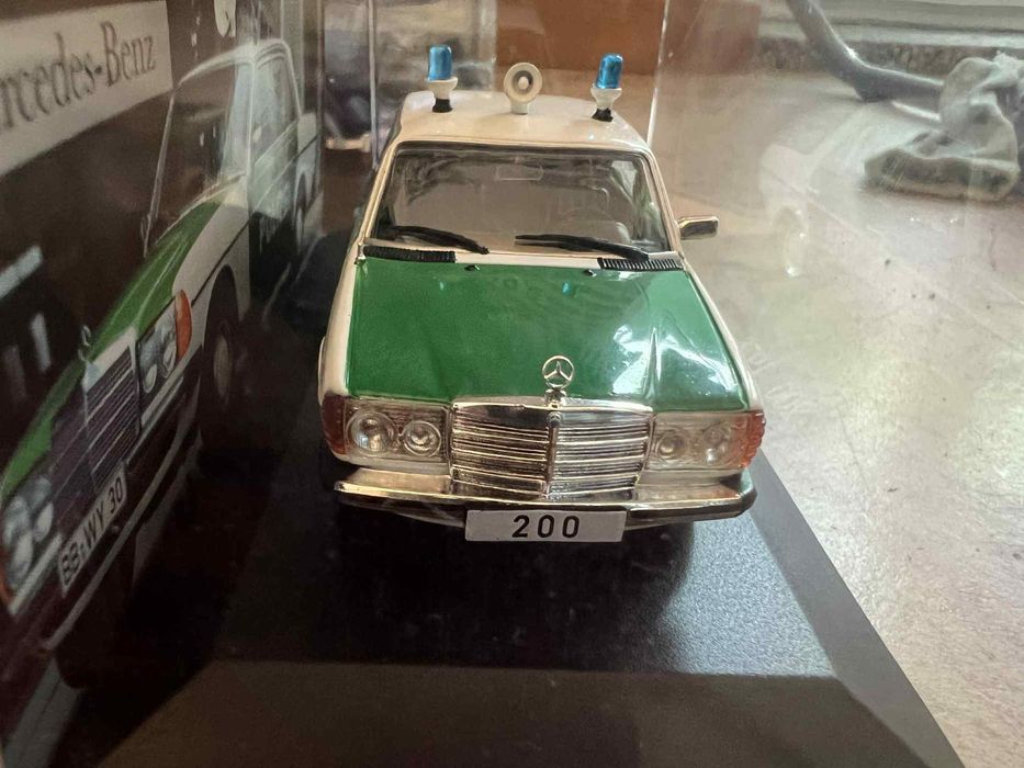 Mercedes-Benz 200 Polizei 1:43 DeAgostini Model Kolekcjonerski