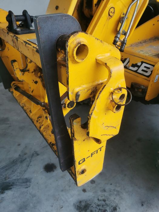Haki JCB Q-Fit do wspawania, mocowania, zaczepy