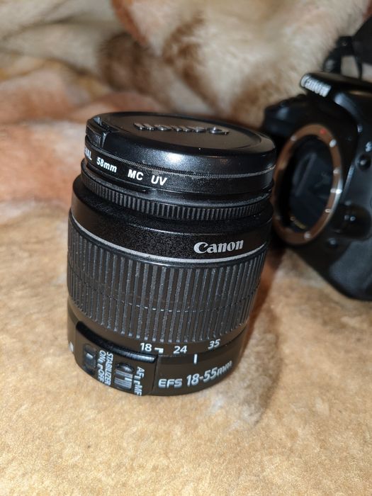 Об’єктив Canon EF-S 18-55mm f/3.5-5.6 IS II