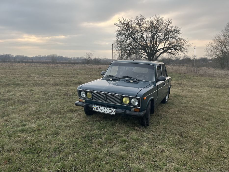 Автомобіль Ваз 2106