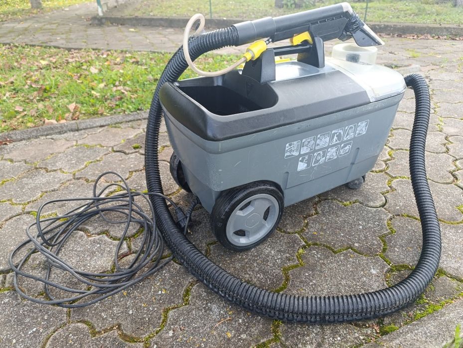 Професійний миючий пилосос Karcher puzzi 100