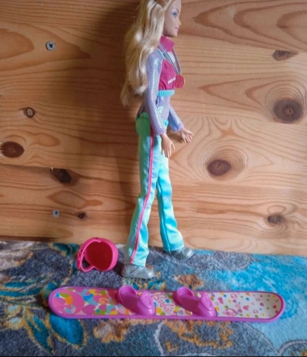 Lalka Barbie "I Can Be Snowboaeder"