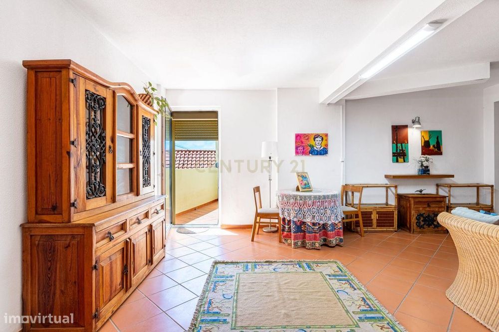 Apartamento T0+2 perto da praia na Ericeira!