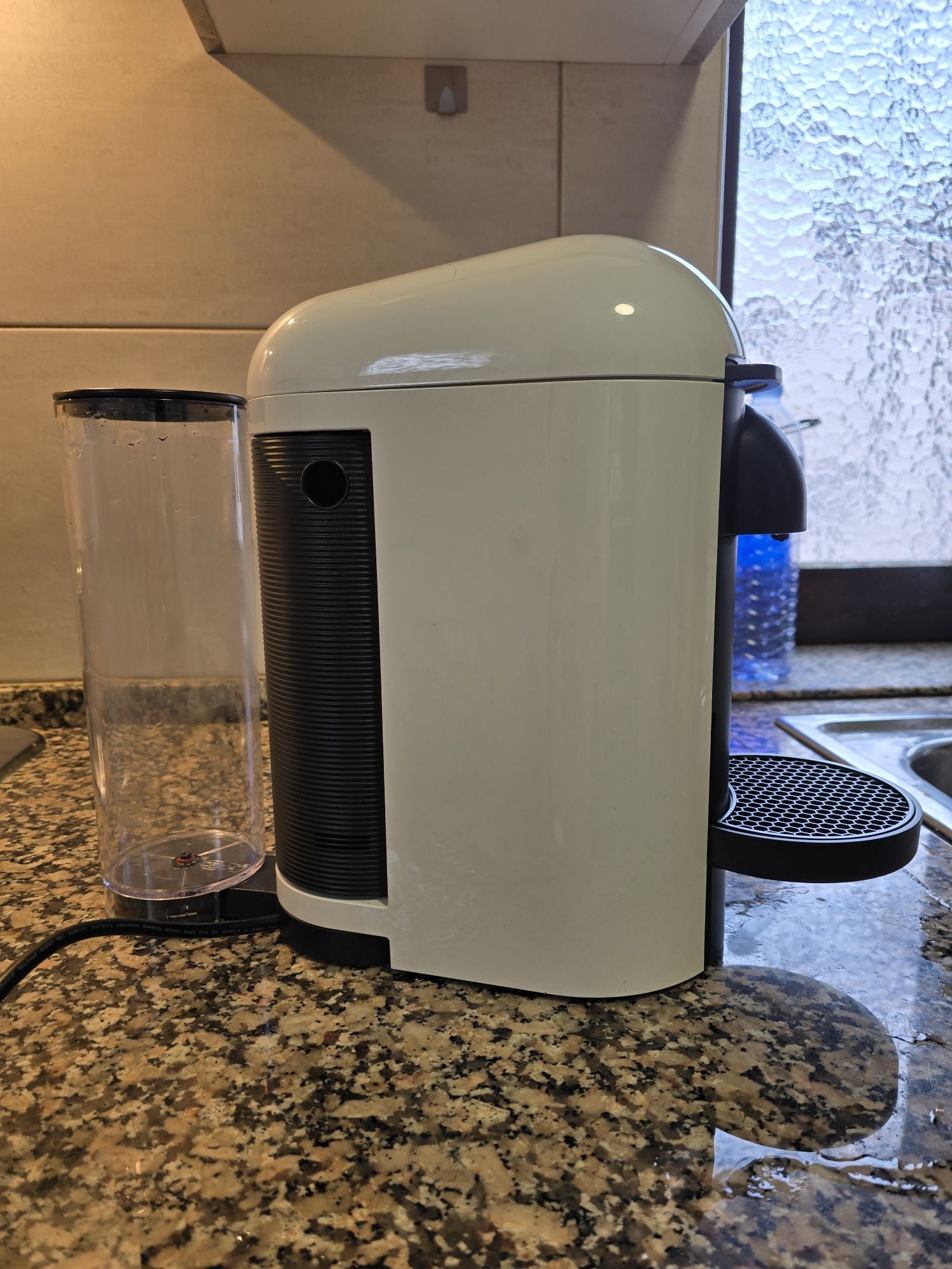 Cafeteira Nespresso Vertuo Novíssima