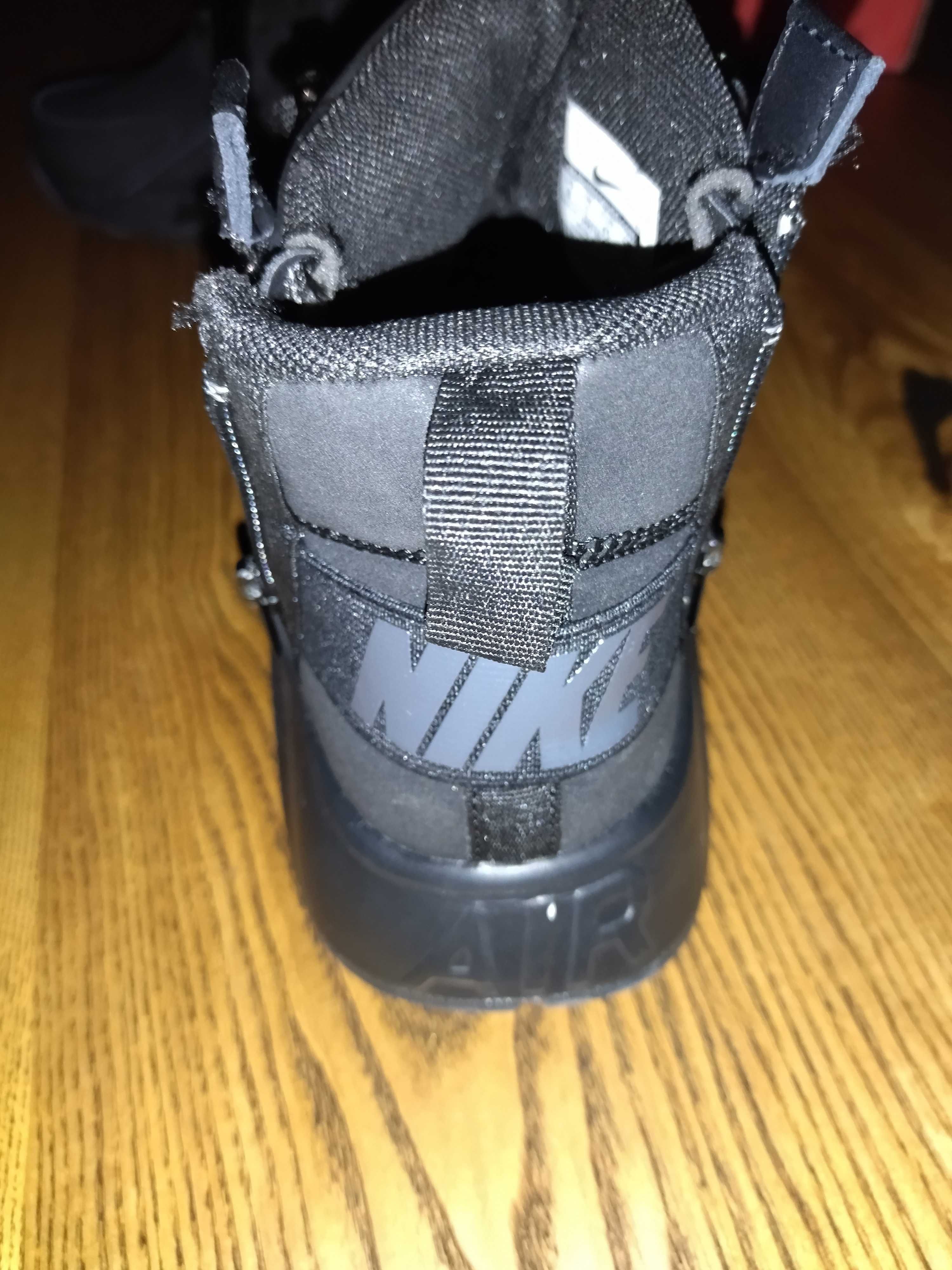 Чоловіче зимове взуття Nike Huarache Acronym