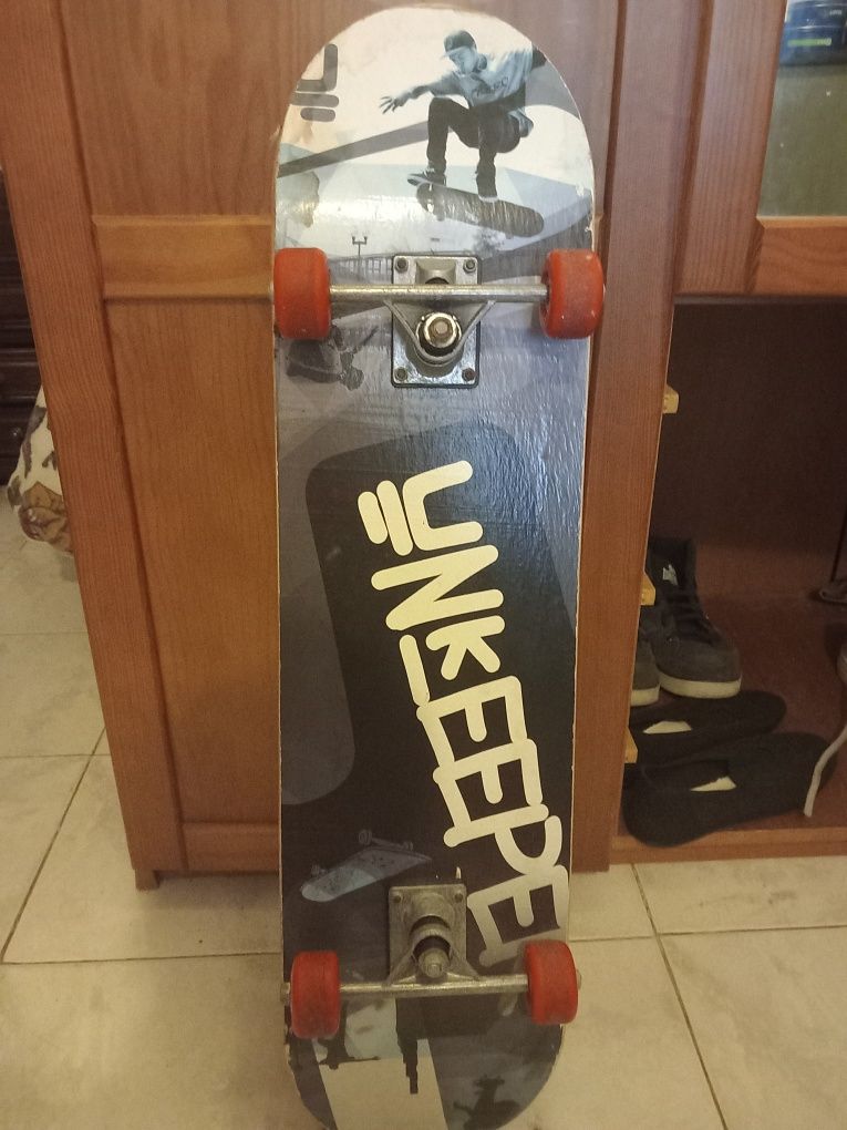 Skates semi-novos em bom estado