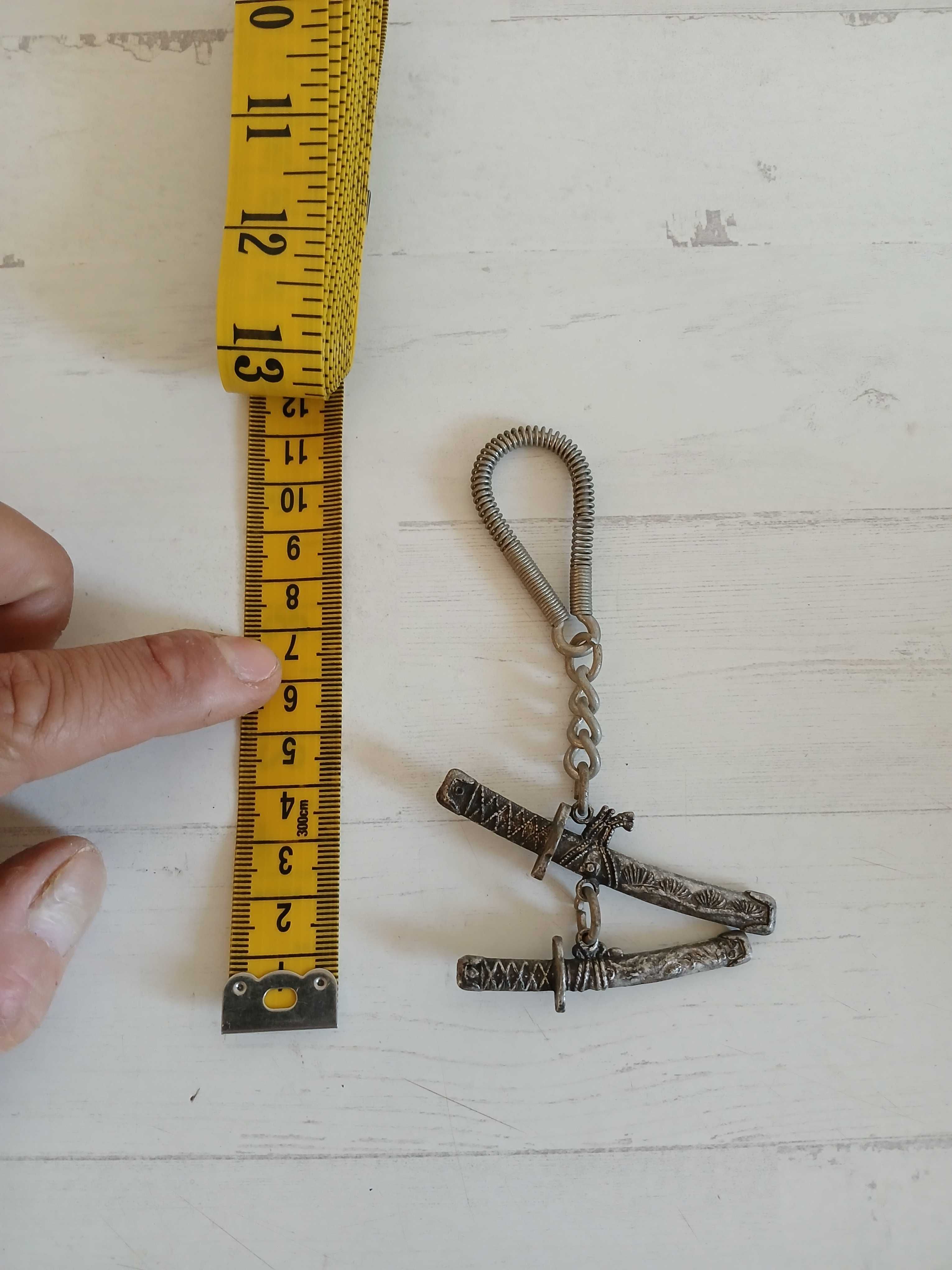 Porta-chaves Metálico Sabre Espada Samurai Astronauta Knife Keychain
