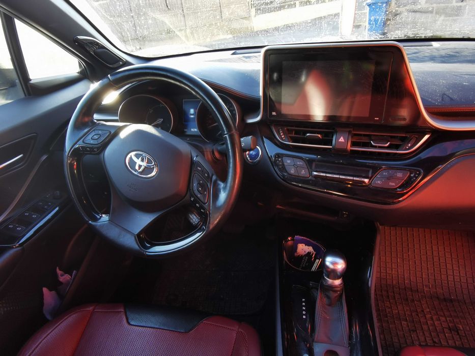 Toyota C HR 2018 rok
