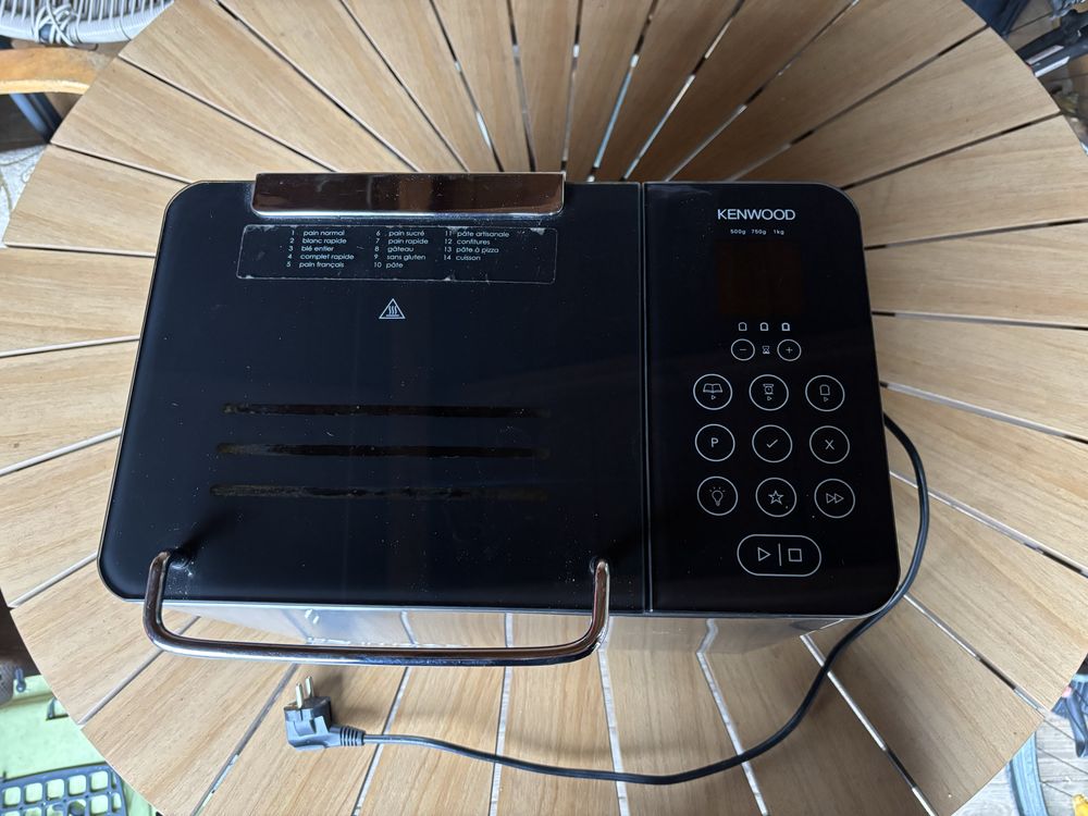 Maszyna do pieczenia chleba kenwood bm450