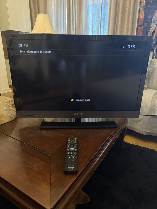 Televisor Sony Bravia 32’’ com comando – Excelente estado