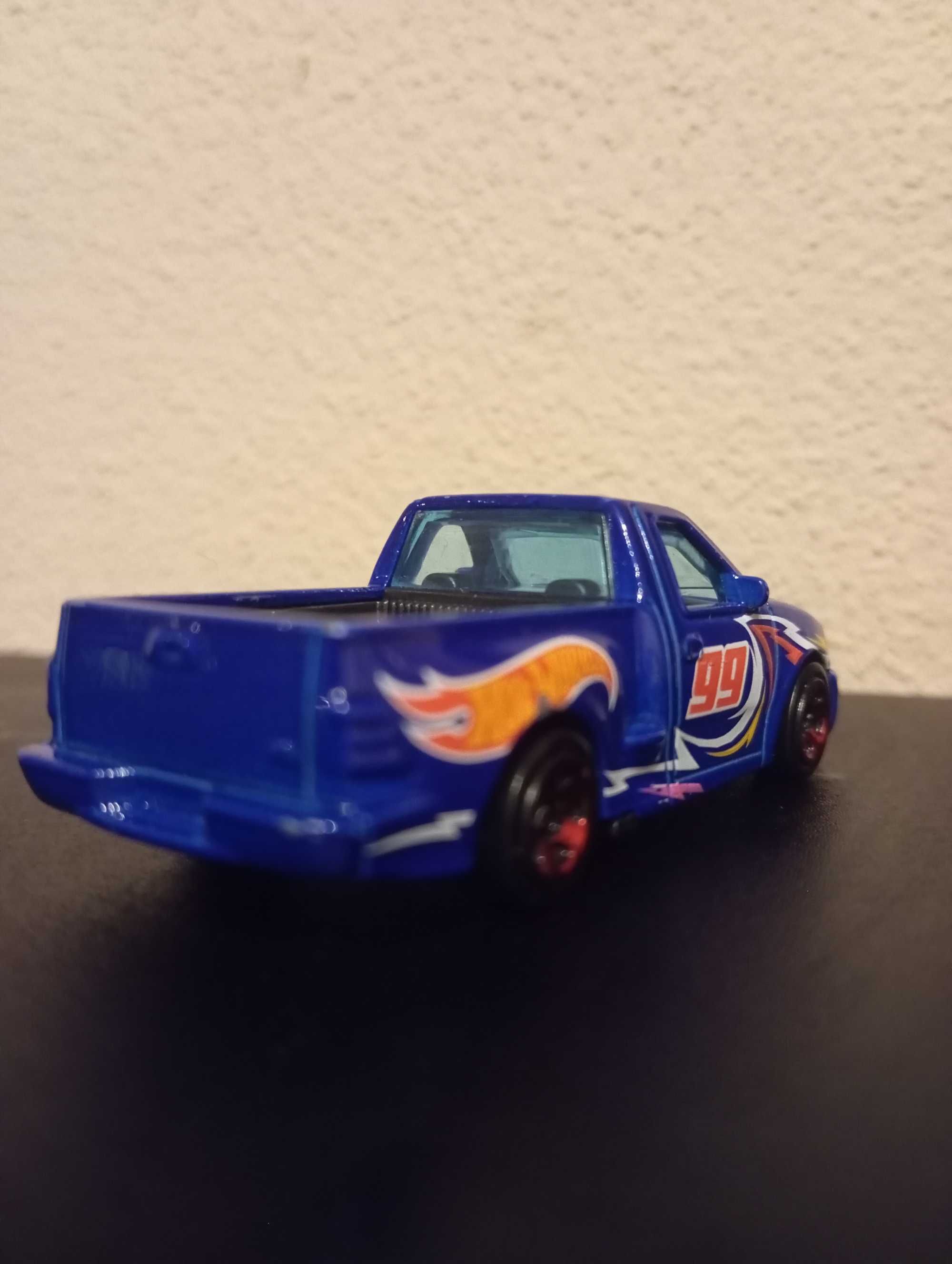 Sprzedam Hot wheels F-150 SVT 
  Lightning