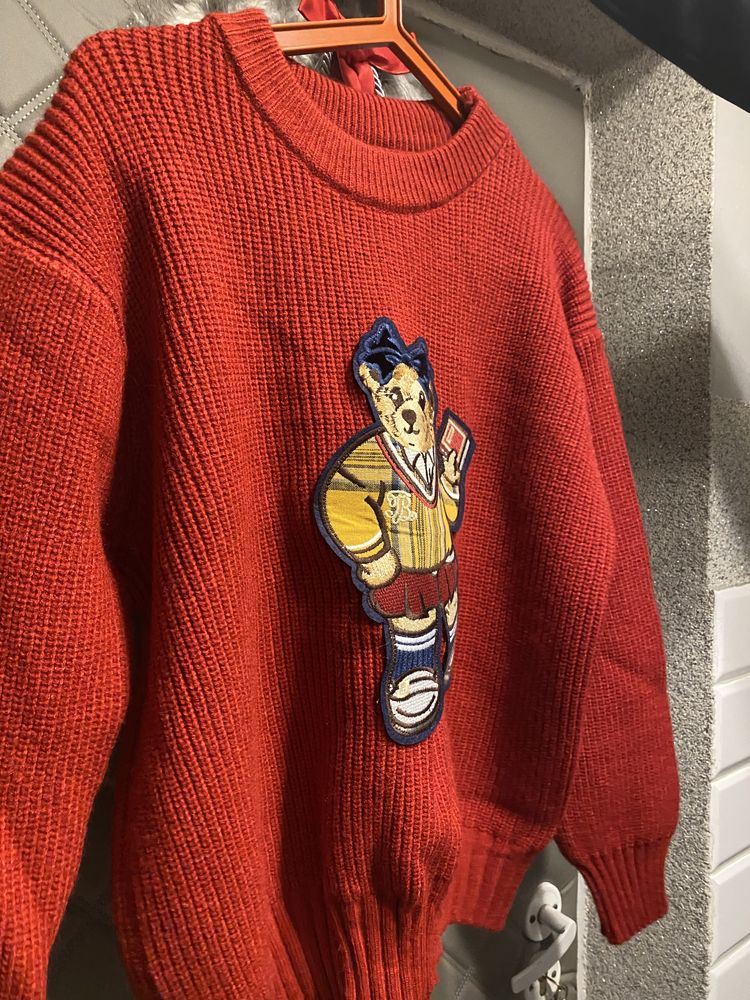 Sweter mis czerwony