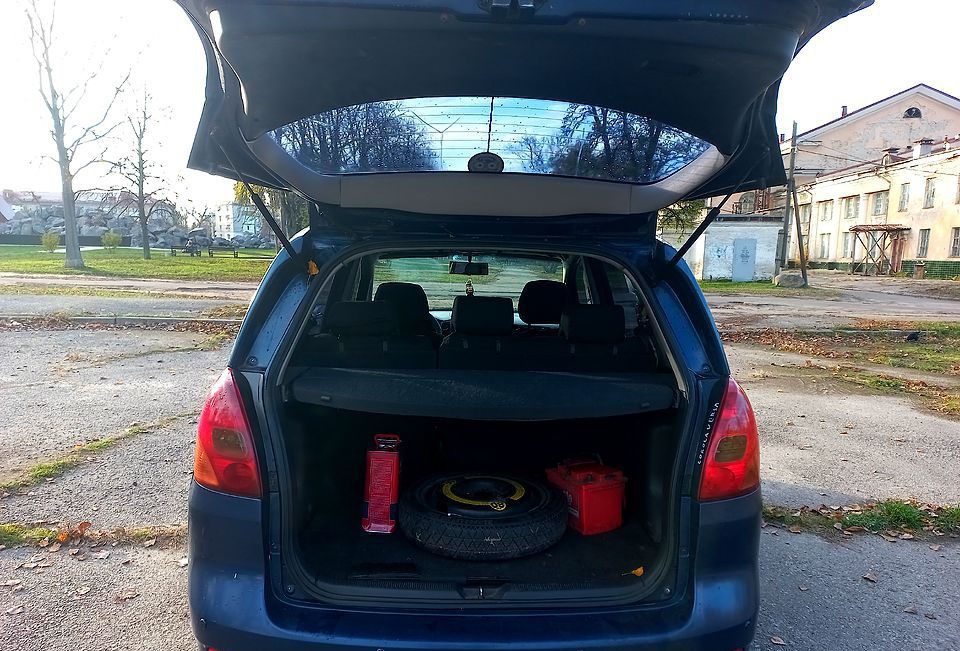 Продам Toyota Corolla  Verso.