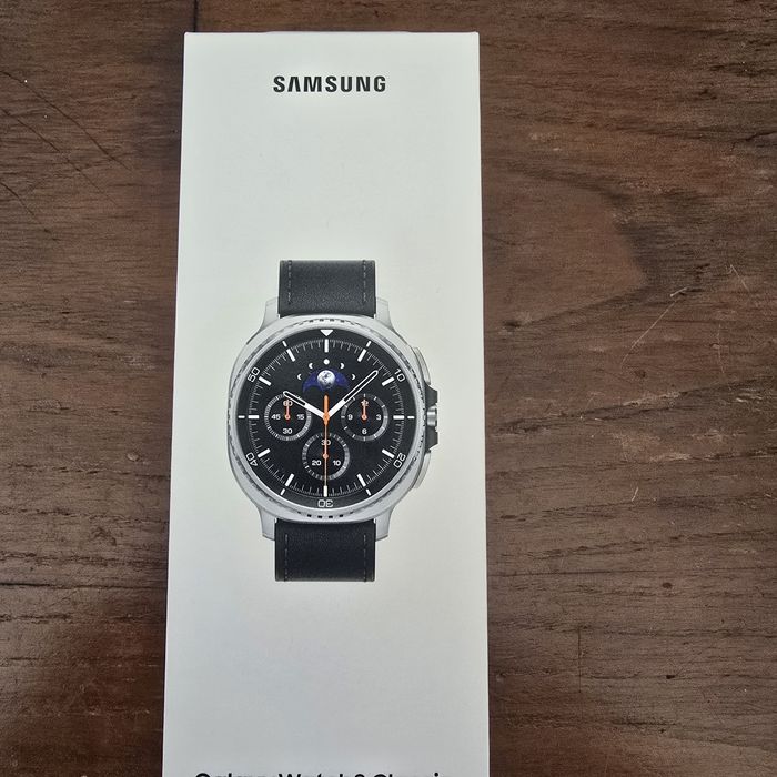 Samsung Galaxy Watch 8 Classic 47mm – Novo e Selado