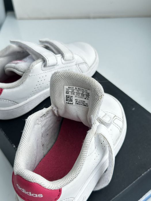 Дитячі кросівки Adidas 22р.