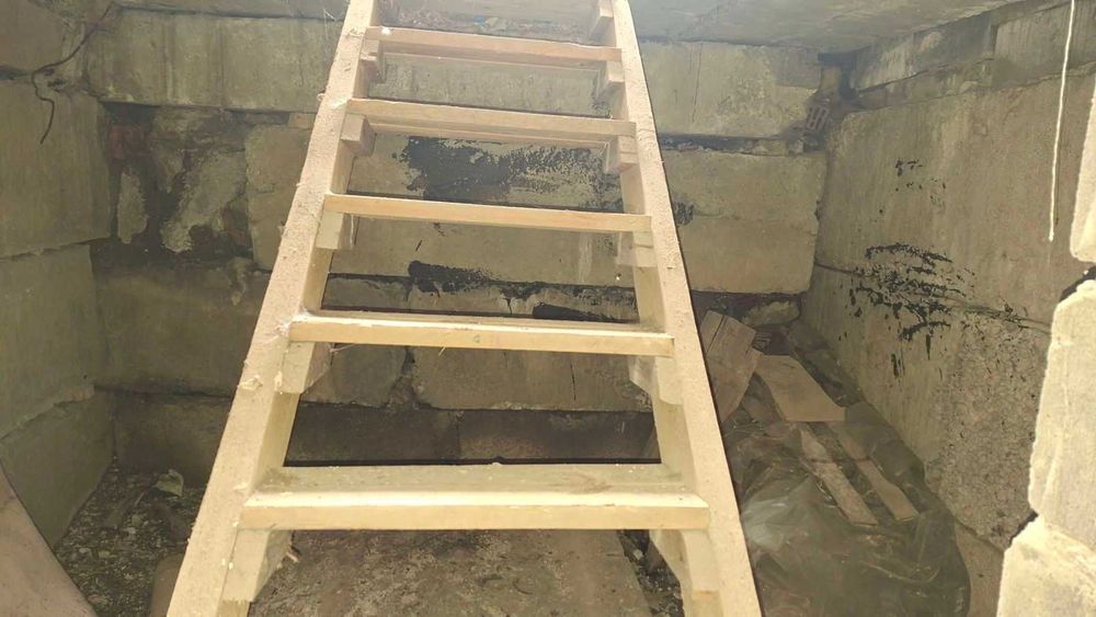 Гаражний бокс у двох рівнях в ГСК «Мрія»  цілодобова охорона, шлагбаум