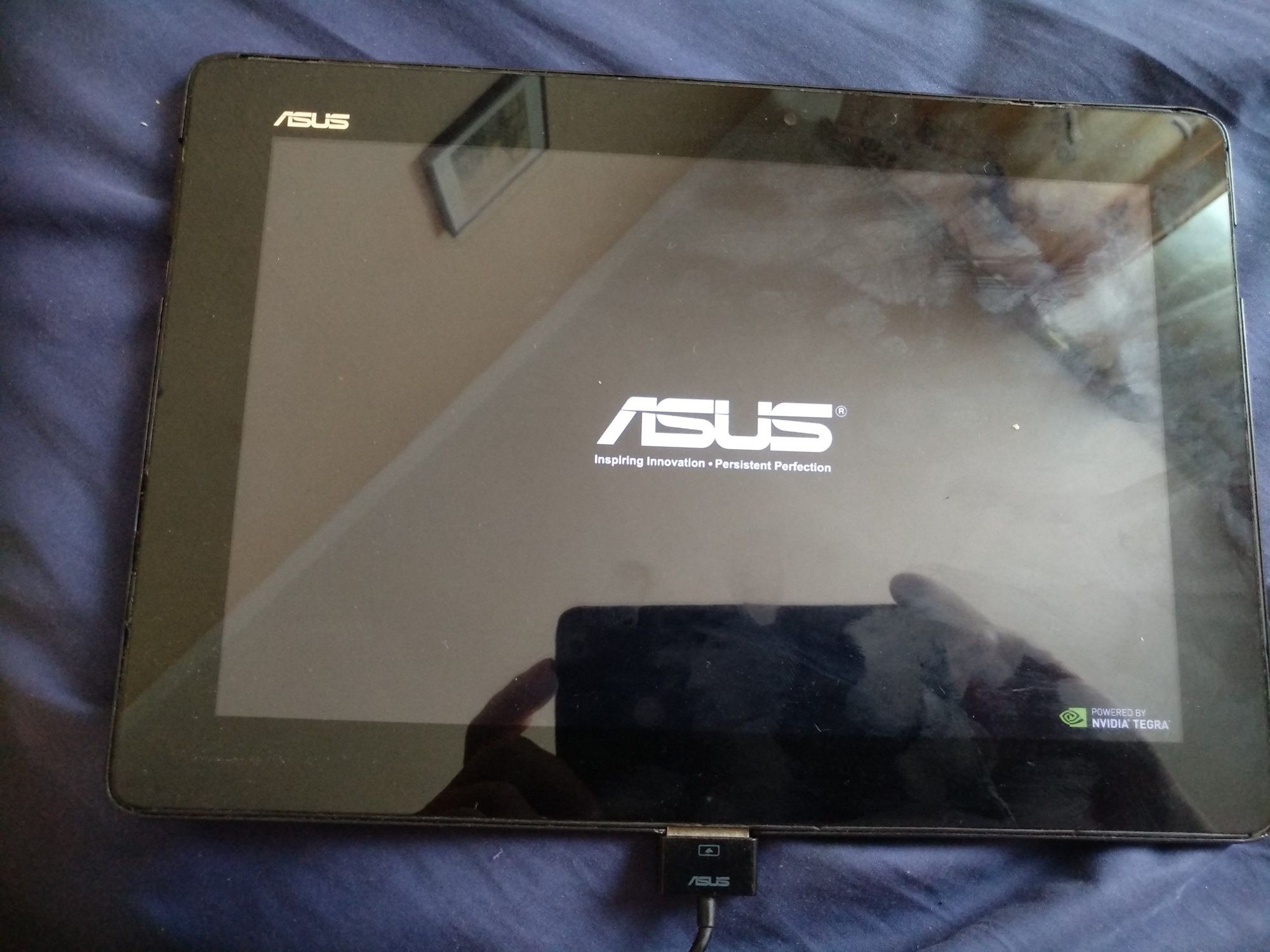 Планшет Asus tf300