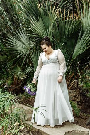 Весільна сукня великих розмірів