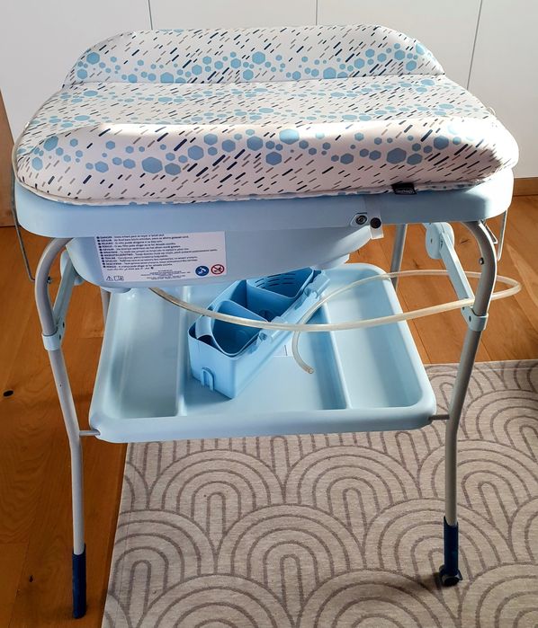 Wanienka Chicco Cuddle & Bubble błękitna wanna przewijak komoda kąpiel