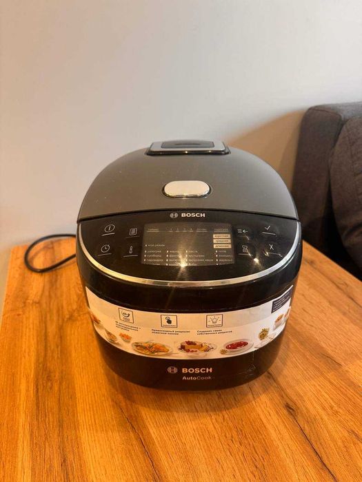 Мультиварка Bosch MUC22B42RU