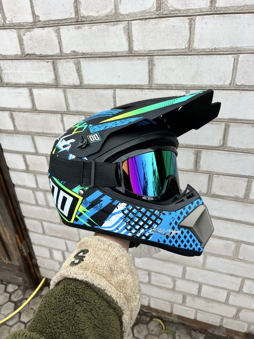 Продам новые эндуро шлема, мото шлем, кроссовый шлем, вело шлем, мото